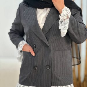 کت زنانه گیپوردار رنگ طوسی روشن